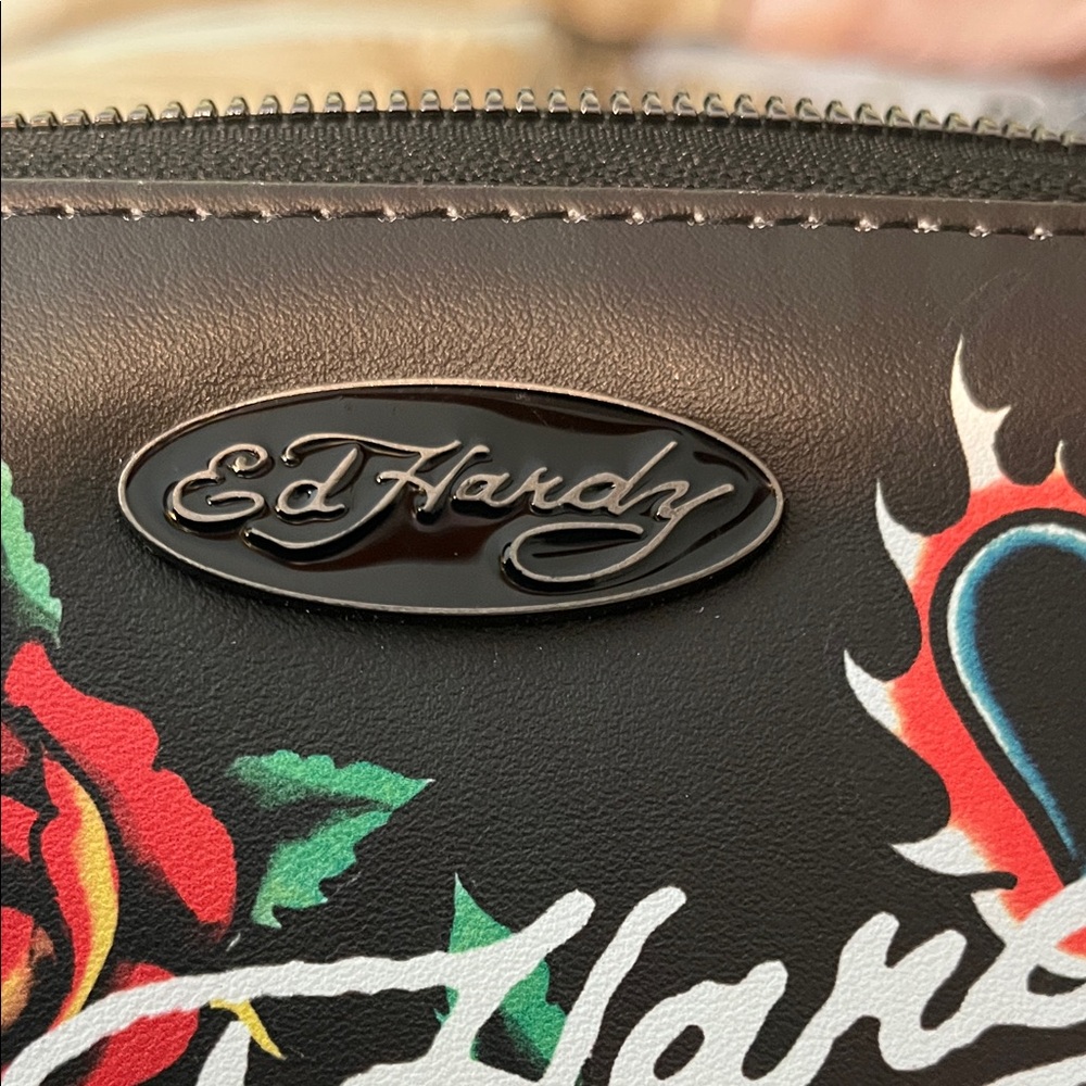 NWT Ed Hardy Pink and Black Floral Leopard Wallet with Pink Body Care Gift Set - Picture 10 of 12